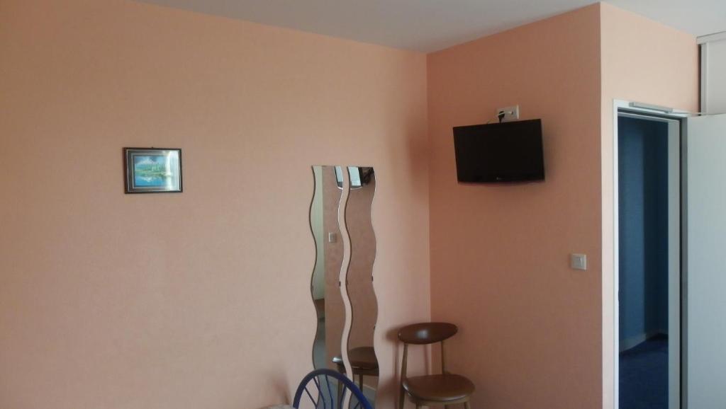 Hotel Restaurant Le Chalet Guemene-Penfao Номер фото